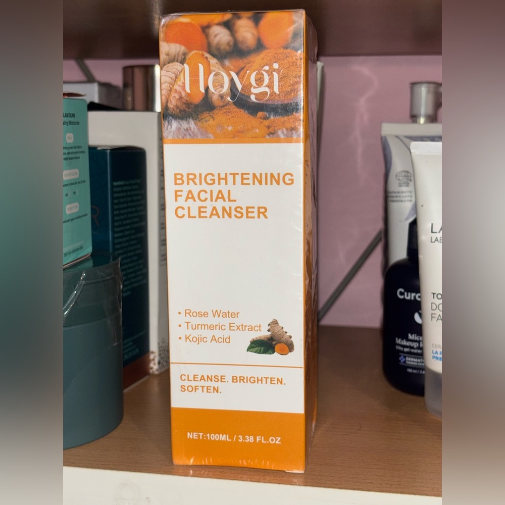 Hoygi Brightening Facial Cleanser